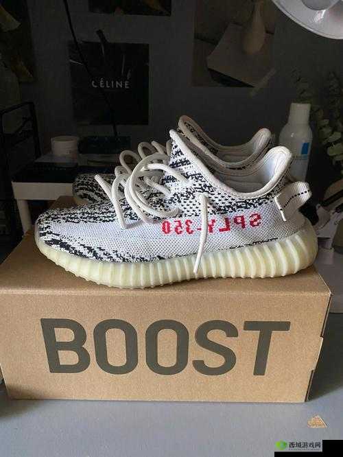 yeezy380 蜜桃粉与白色：高清精品解析全方位呈现